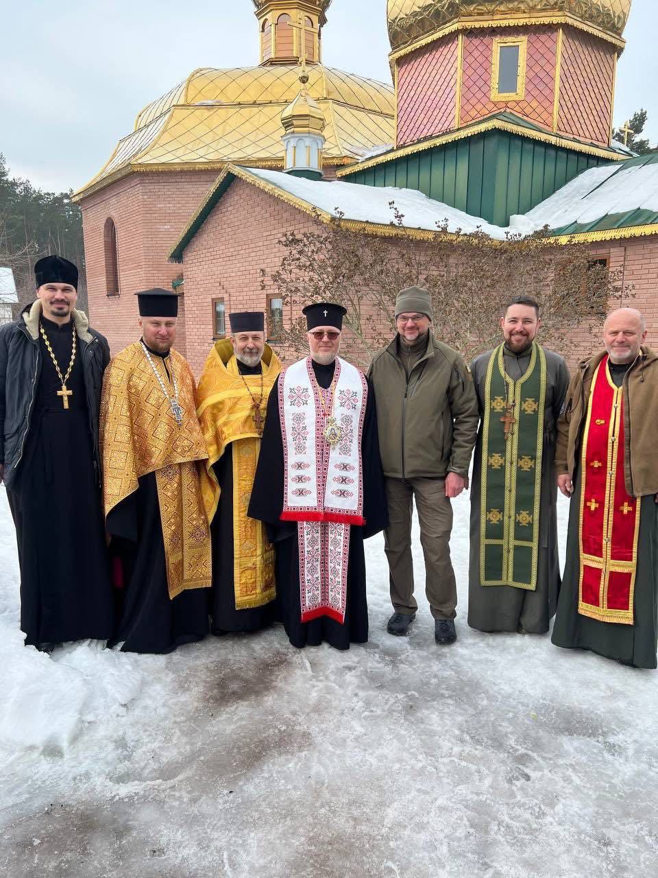 photo_2026-02-15_23-48-46.jpg (260 KB)