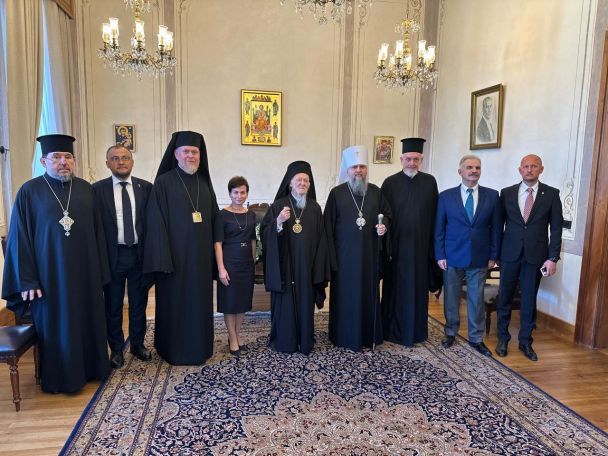 Українська делегація на Фанарі (резиденції патріарха Варфоломія) 13 08 2024.jpeg (62 KB)