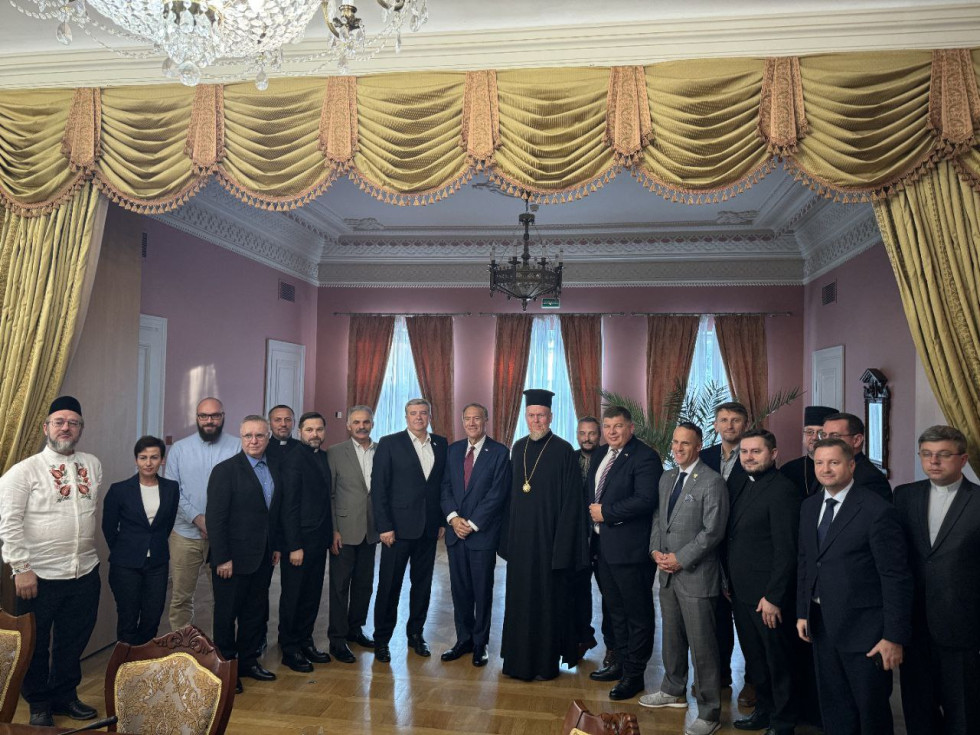 i_47fe217a397f182eb28a549d9607883f.jpg (243 KB)