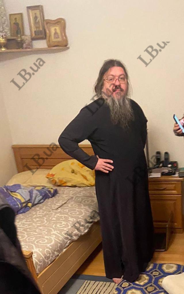 6380bd7c9da34.jpeg (82 KB)